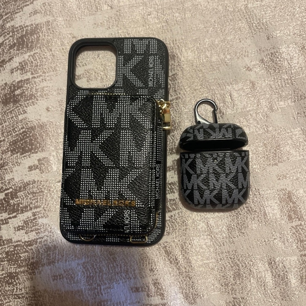 Michael Kors Black and Gray Monogram Phone and AirPods Case Set